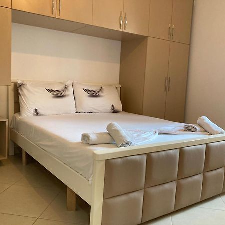 Hergi Apartament Вльора Екстер'єр фото