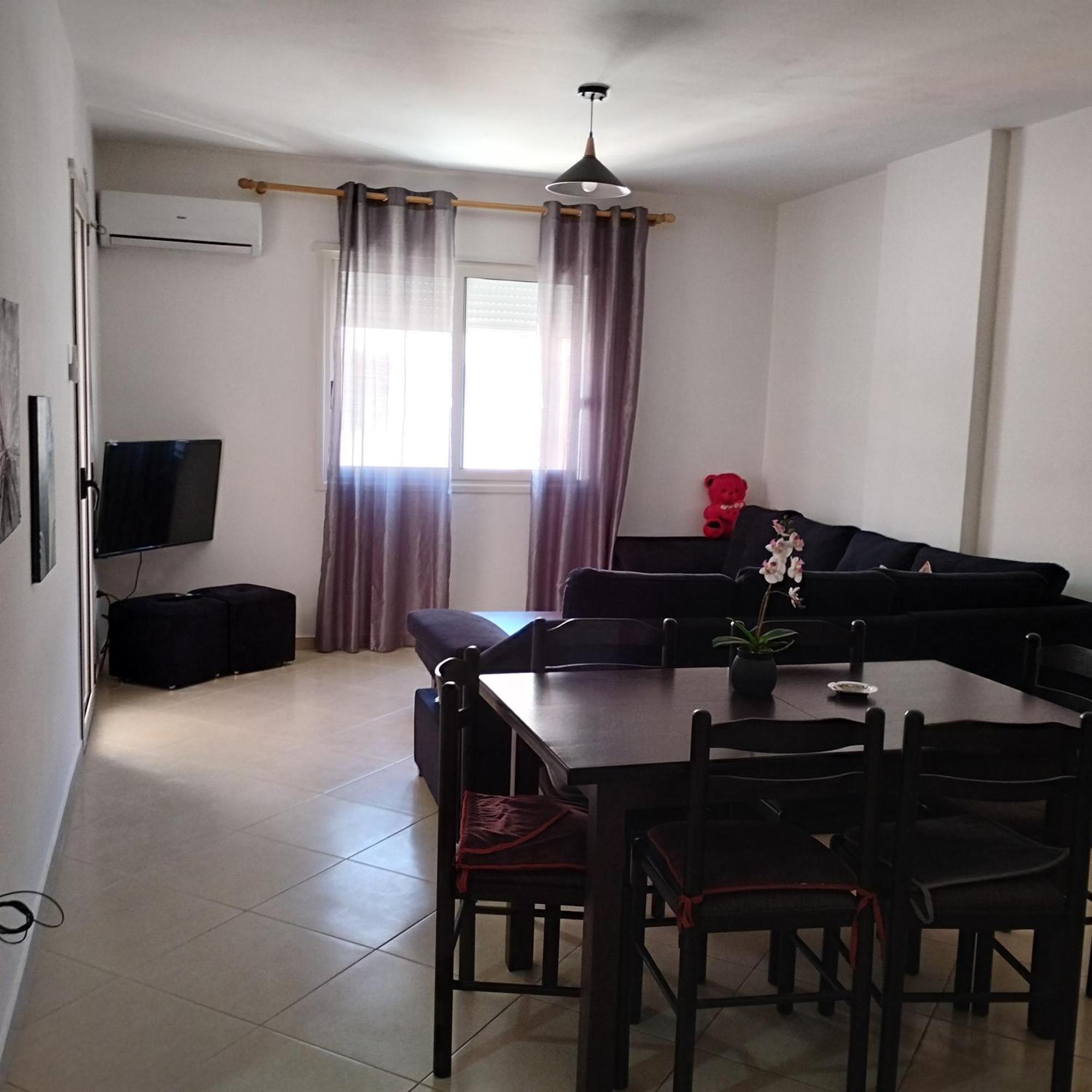 Hergi Apartament Вльора Екстер'єр фото